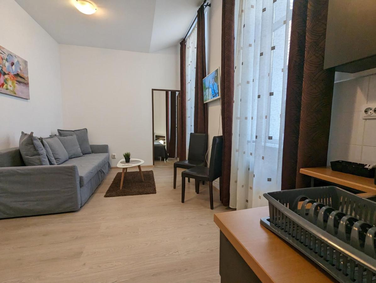 Key Apartments In Main Square Μπρασόβ Εξωτερικό φωτογραφία