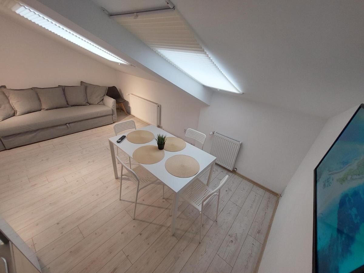 Key Apartments In Main Square Μπρασόβ Εξωτερικό φωτογραφία